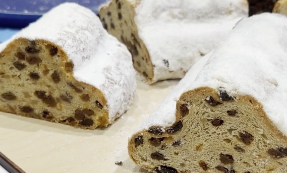 Goldene Auszeichnungen und weihnachtliche Düfte: Die große Stollenprüfung auf Sylt