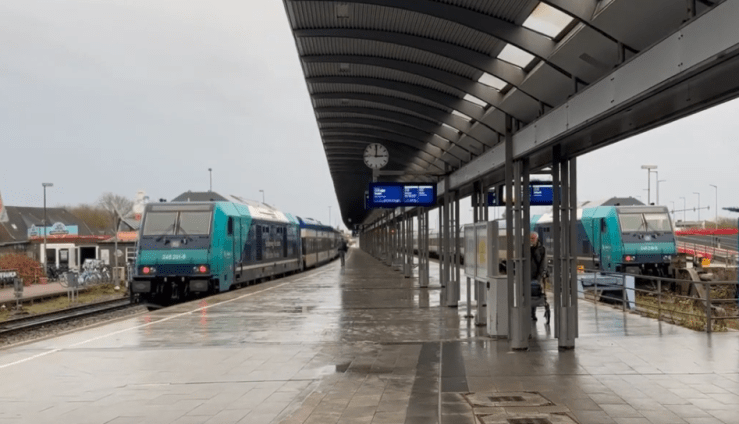 Nordsee-Update: Der Fahrplan als philosophisches Konzept: Neun Tage im Überlebenscamp Marschbahn